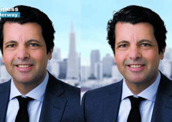 Andre Hakkak: A Visionary Leader in Finance and Investment Andre Hakkak